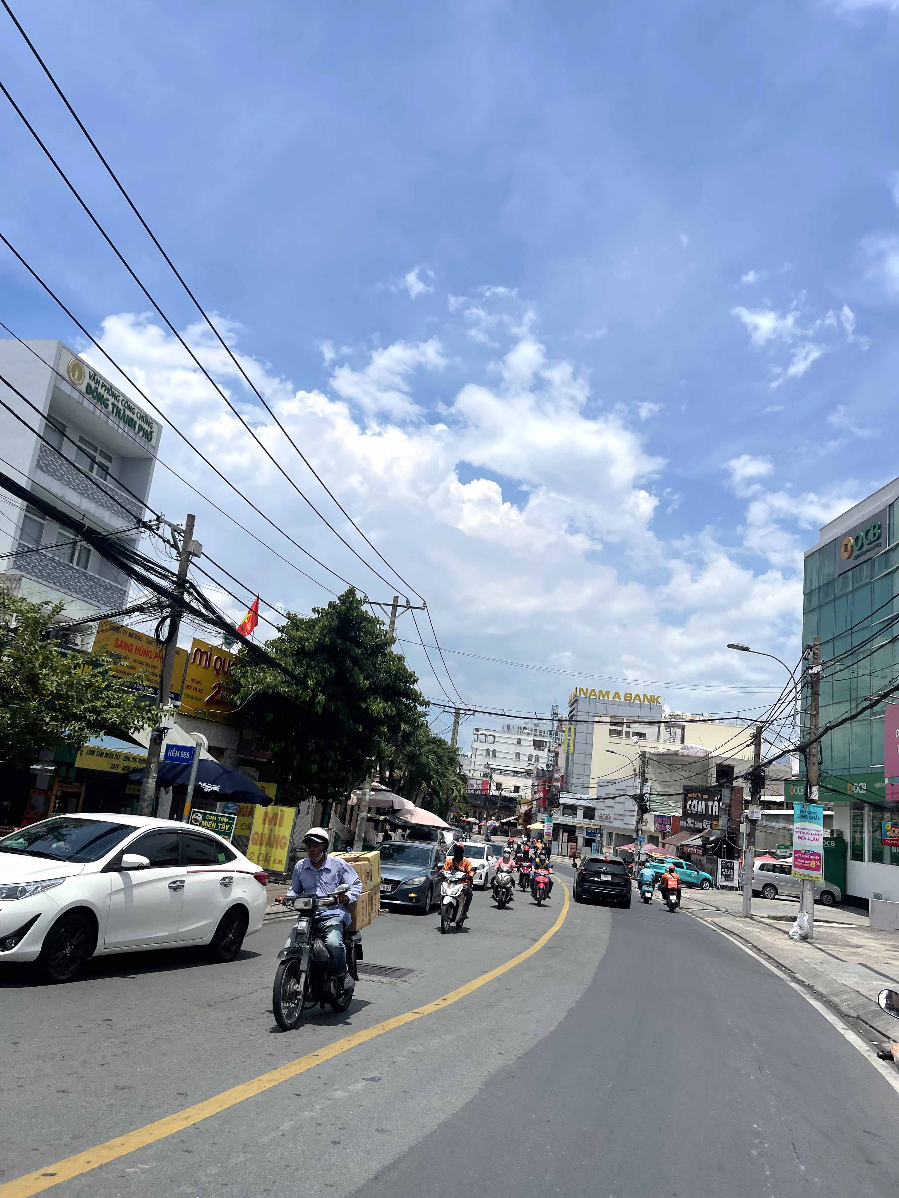  Bán Nhà Mặt Tiền Kha Vạn Cân Thủ Đức, Diện Tích 120m², Sân Trước 60m² Hiếm, Giá Chỉ 10.7 Tỷ 