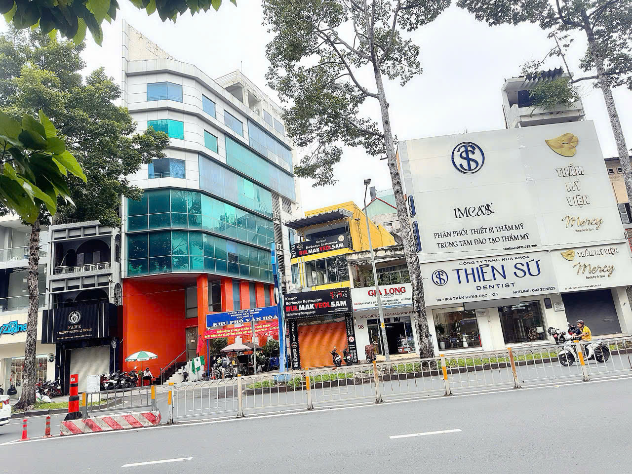  BÁN NHÀ 3 TẦNG - CĂN GÓC 2 MẶT TIỀN KD ĐƯỜNG TRẦN HƯNG ĐẠO, QUẬN 1 - VỊ TRÍ SIÊU ĐẮC ĐỊA NGAY GÓC PHỐ TÂY BÙI VIỆN*LH GIANG GIANG: 0938676685 