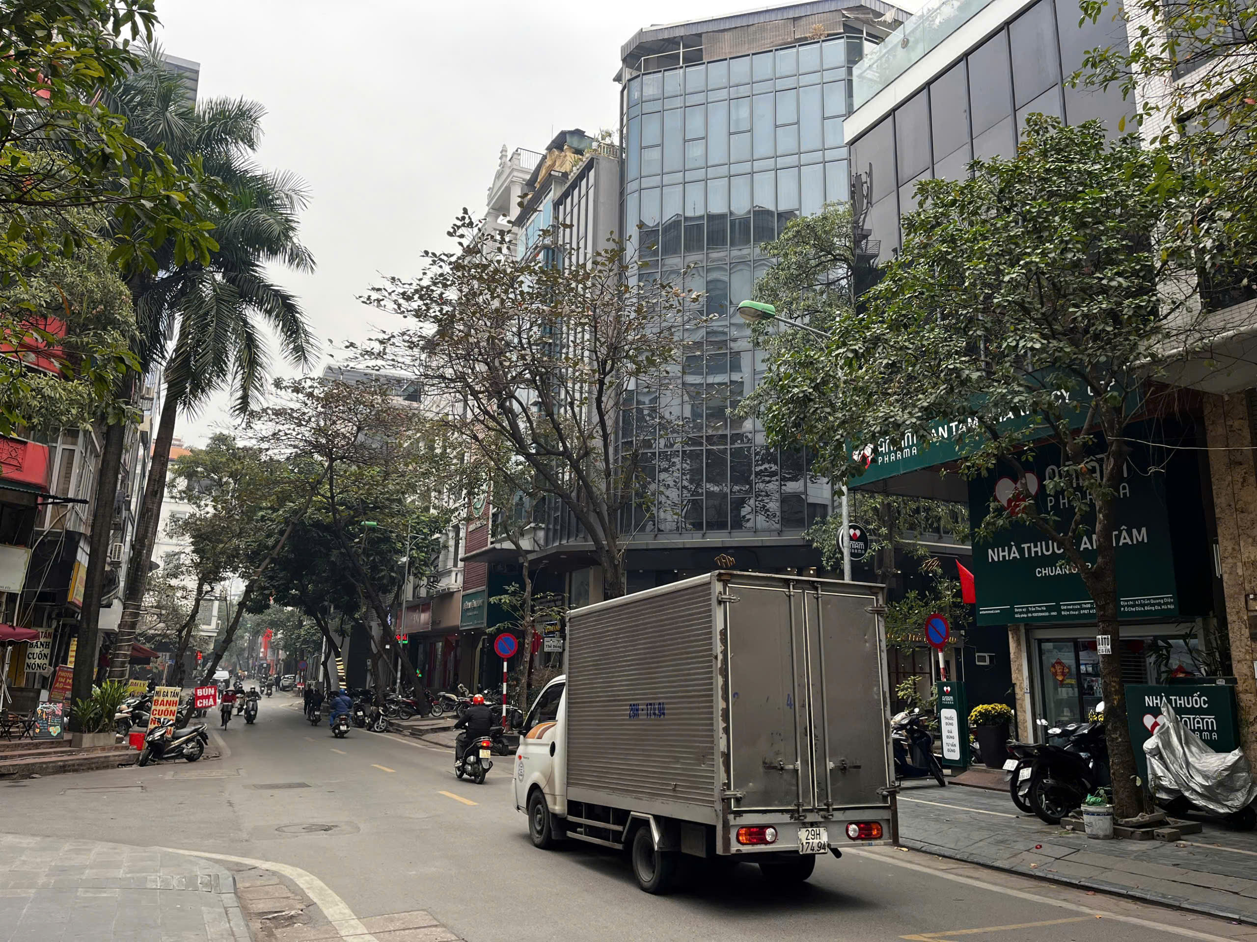  “Kinh doanh đỉnh”, bán nhà Liễu Giai Văn Cao, ô tô tránh, mặt tiền 5m, chỉ 30 tỷ 