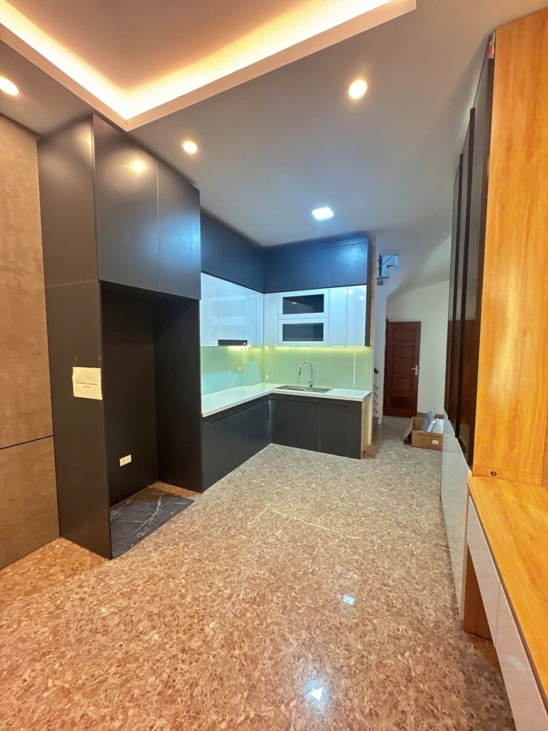  HÀNG HIẾM NGỌC THỤY – Ô TÔ ĐỖ CỬA – NHÀ MỚI 5 TẦNG – VỀ Ở NGAY – 9.2 TỶ 