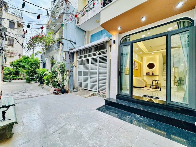  BÁN NHÀ PHÚ NHUẬN HXH 65M2 2 TẦNG NGANG 4.5M 3 PN ĐẸP SÁT MT THÍCH QUẢNG ĐỨC 7.85 TỶ. 