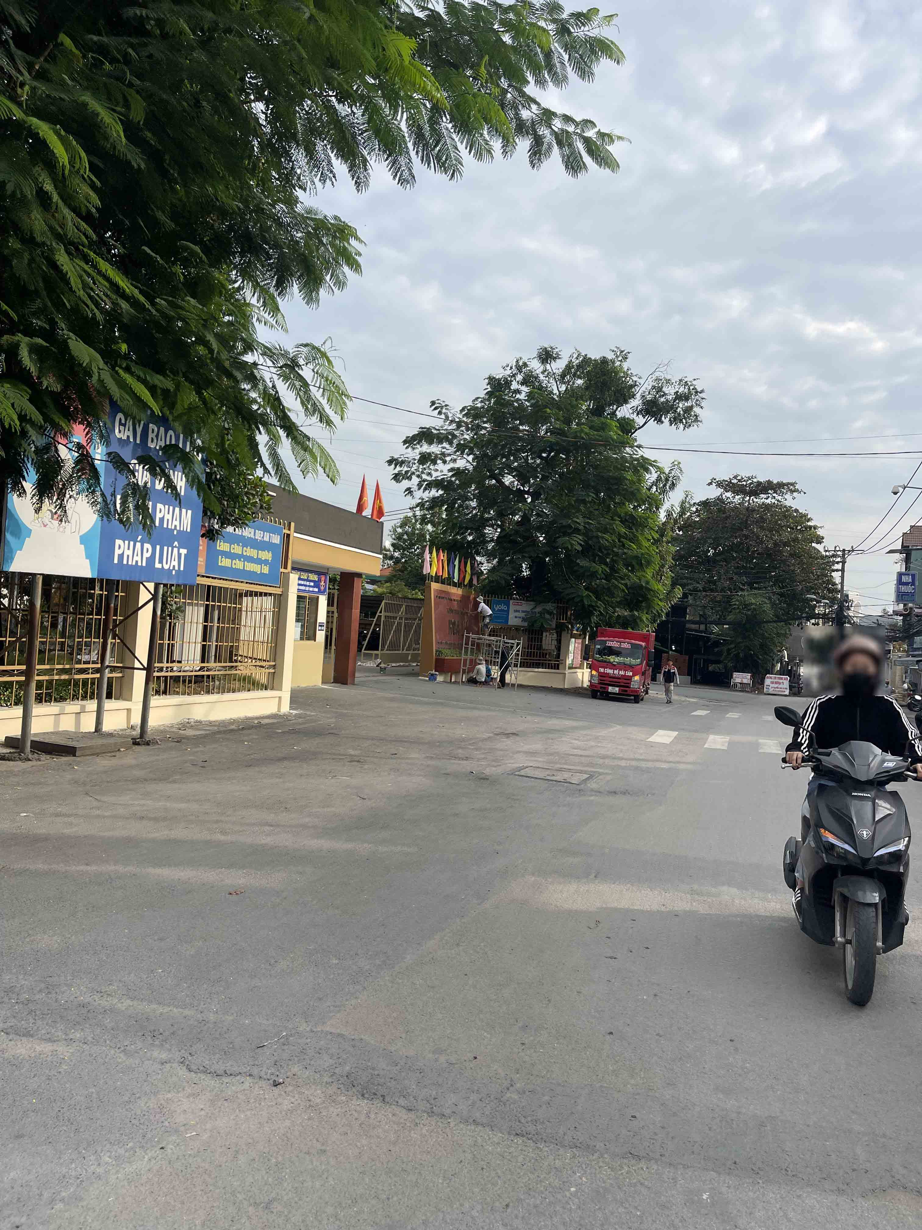  Mặt Tiền Kinh Doanh Gần  Trường Hoa Lư – 186m² – Giá Chỉ 8.5 Tỷ (~40tr/M²) – Siêu Rẻ 