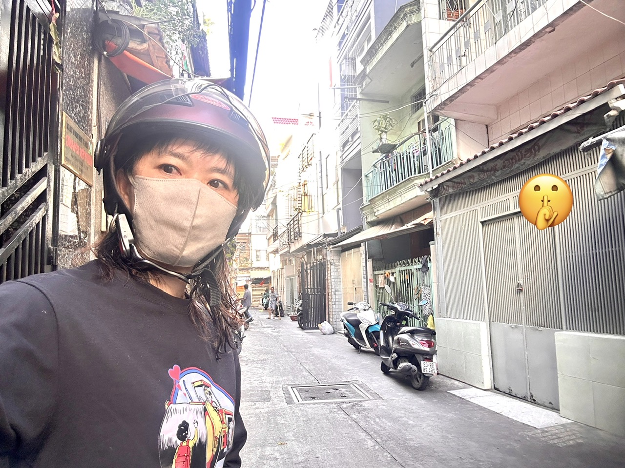  BÁN NHANH NHÀ NGAY CHỢ- 28M2- CHỈ 4 ĐÒNG NHỈNH- KHÔNG QUY HOẠCH- CÁCH 10M RA MT Đ. ĐOÀN VĂN BƠ- KẾ BÊN Đ. XÓM CHIẾU VÀ NGUYỄN TẤT THÀNH. 