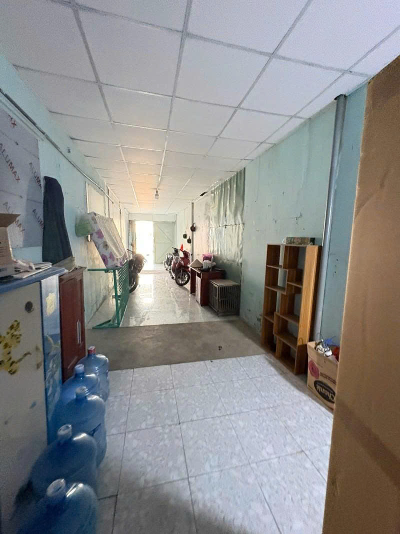  Bán nhà Mặt tiền Quách Đình Bảo - giao Văn Cao, Tân Hương, 11x19m, Cấp 4 , chỉ 22,9 tỷ. 