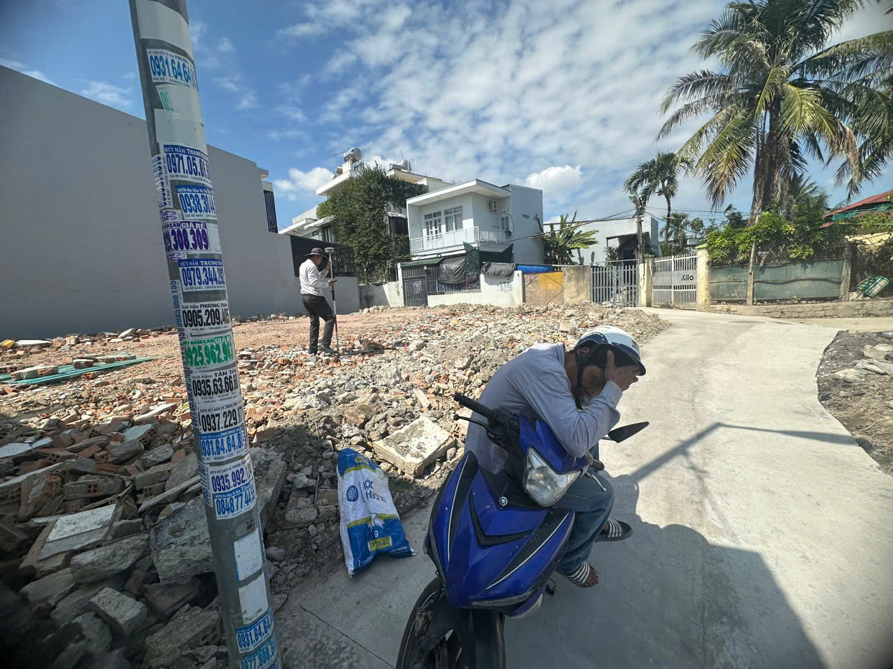  04 LÔ ĐẤT VĨNH THÁI - NAM NHA TRANG từ 60m2 Giá bán: từ 1tỷ700 -> 1tỷ932/ lô Mọi thông tin chi tiết vui lòng liên hệ em Trinh, Số chứng chỉ: KH - 25.000576 