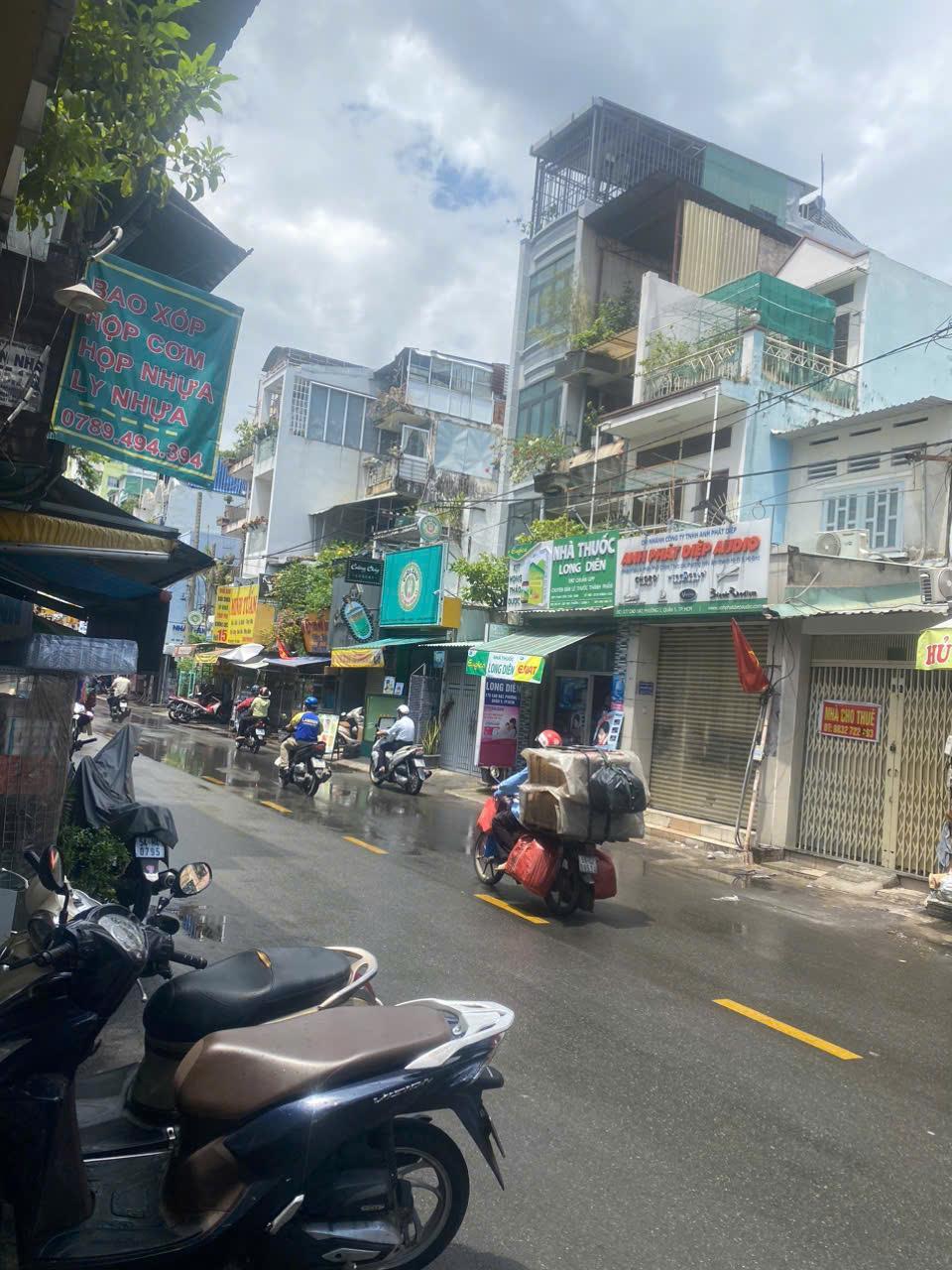  Hàng Hiếm Quận5 _Hẻm 5M, 6Tầng có TM, Sau lưng MẶT TIỀN Cao Đạt 40m_12.5Tỷ 