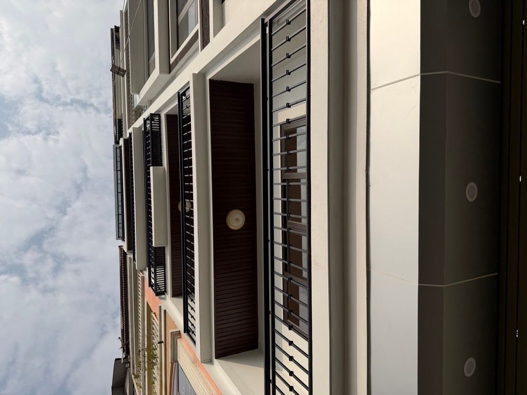  Bán nhà Ngọc Hồi, Hoàng Mai, Gara ô tô, Thang máy, 50m2, 18.1 tỷ(CTL) 