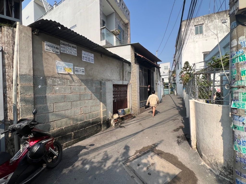  Bán đất tặng nhà 74m2 , HXH, Phước Long , Quận 9 , Giá chỉ 6 Tỷ 