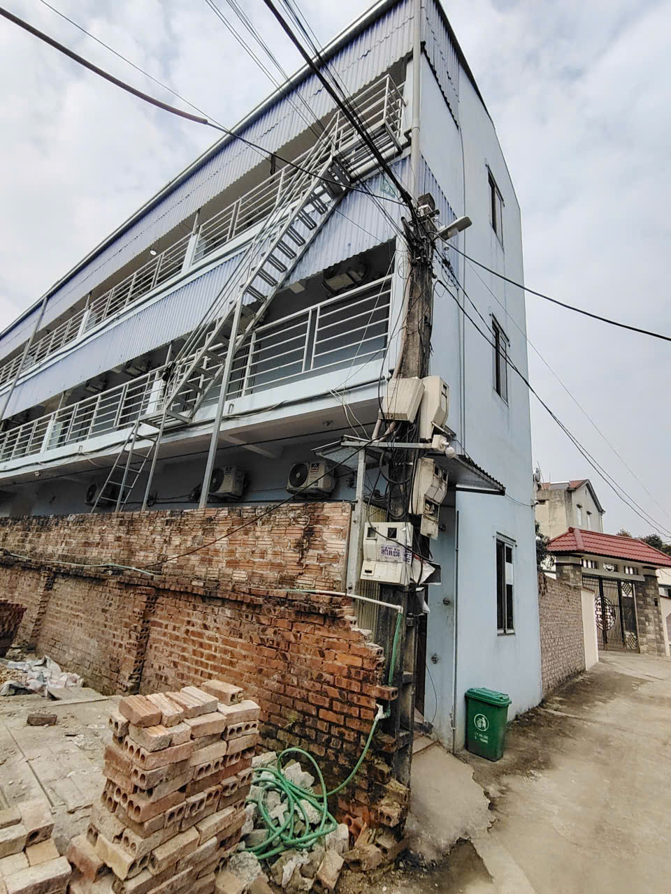  Em bán lô đất chính chủ full thổ cư đang cho thuê nhà trọ có dòng tiền 60 triệu một tháng 