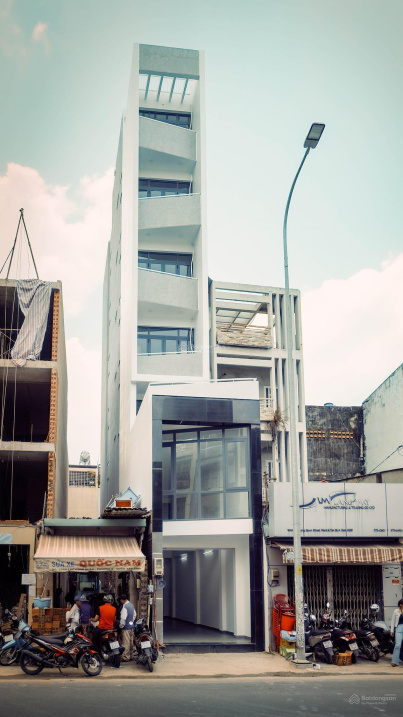  Bán nhà mặt phố đẹp 7 tầng có thang máy tại Lạc Long Quân, 13.4 tỷ, 75m2, Tân Bình, HCM 