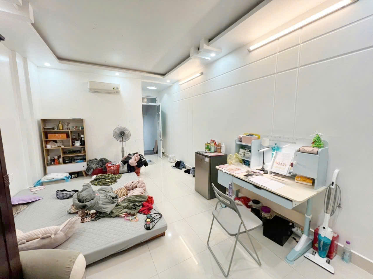  Bán nhà lô 22 Lê Hồng Phong - đường 22m siêu rộng - 60m 4 tầng, giá 9.1 tỉ 