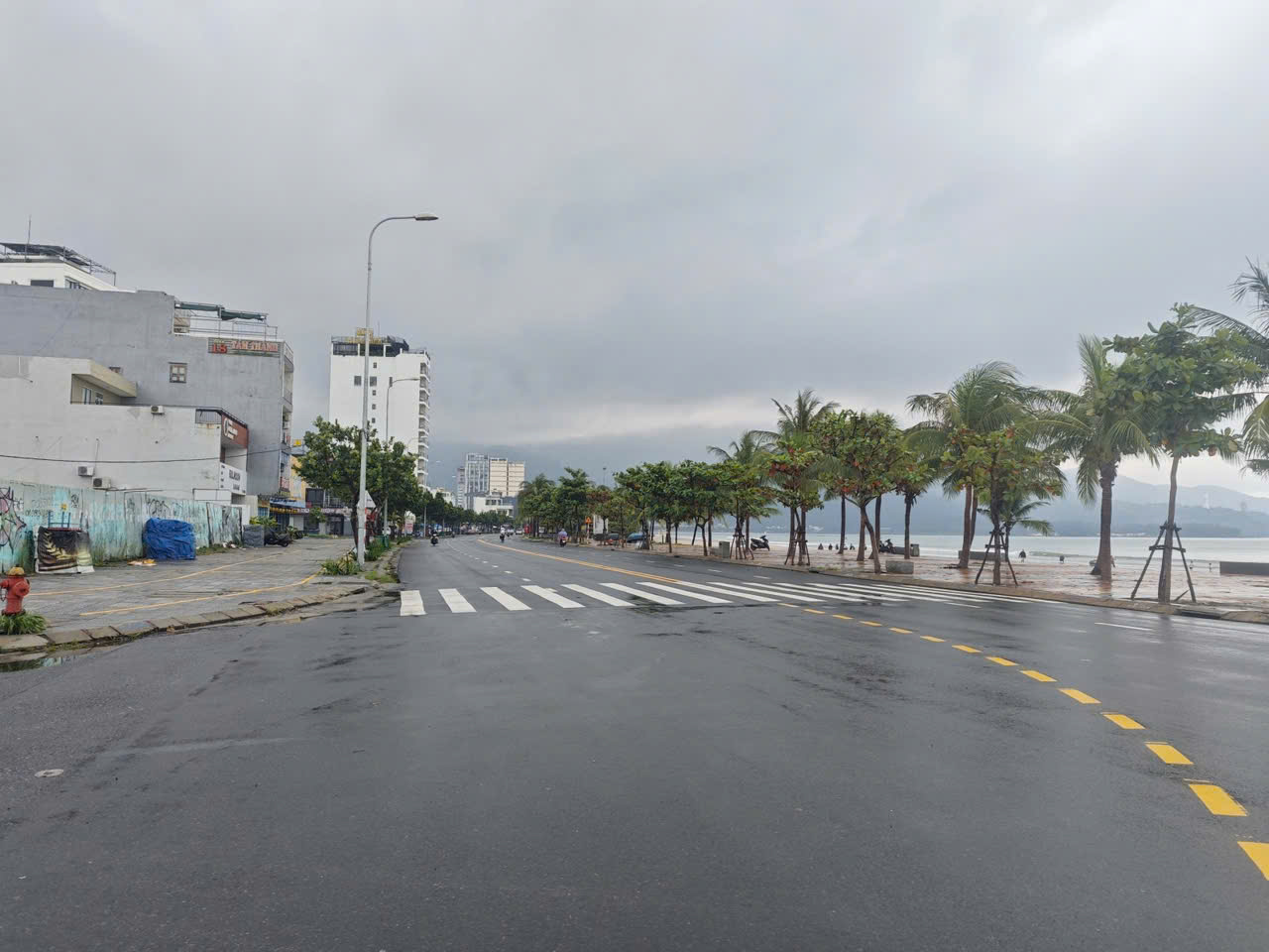  Kinh Doanh Phố Biển- Diện Tích Lớn- Ngang Khủng- Cách Biển 100m 