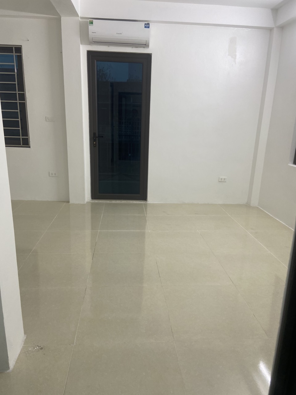  CHÍNH CHỦ CHO THUÊ TẦNG 3 TRONG NHÀ RIÊNG 5 TẦNG TẠI SỐ NHÀ 2, NGÁCH 352/15 GIẢI PHÓNG, PHƯỜNG PHƯƠNG LIỆT, QUẬN THANH XUÂN, HÀ NỘI 