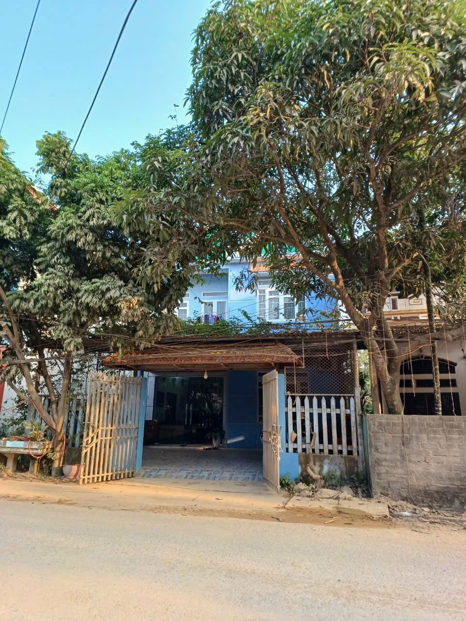  CHÍNH CHỦ BÁN NHÀ 2 TẦNG PHƯỜNG ÂU LÂU - LÀO CAI - NHÀ KIÊN CỐ –  VÀO Ở NGAY 