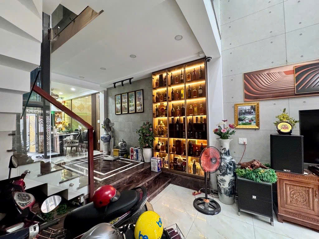  Bán nhà 4 tầng ngang chuẩn 5*17m Hẻm 331 Phan Huy Ích sát chung cư Khang Gia chỉ 7.5tỷ. 