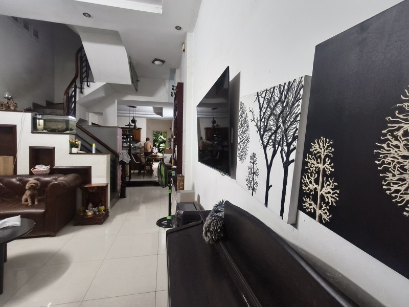  Bán nhà đường số 30, Bình Trưng Đông, Q2, TP HCM. DT 94m2, 3 tầng. Giá 7.9 tỷ, SH. 0933125879 