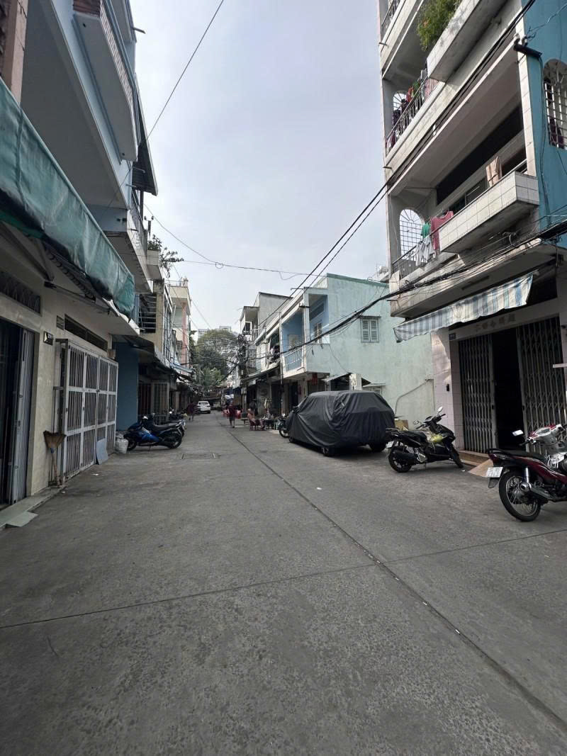  Bán nhà  Hẻm 5m Thái Phiên - giao Hàn Hải Nguyên, Q11, 5,7x10m 4 Tầng - 5 PN, chỉ 6,95 tỷ, 