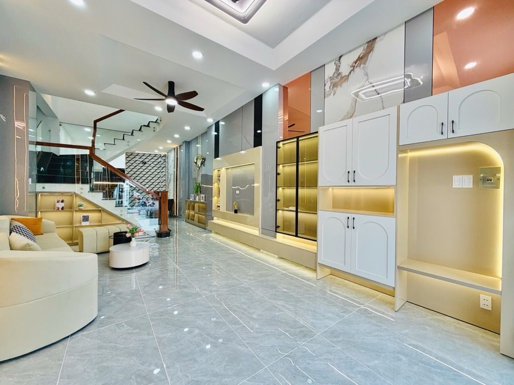  Bán nhà mặt tiền Bùi Quang Là 68m2 4 tầng tặng nội thất Sát Emart Phan Huy Ích chỉ 6.95 tỷ 