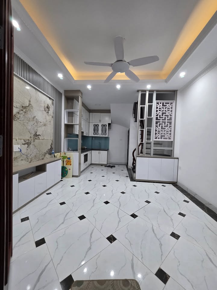  BÁN NHÀ LIÊN MẠC THƯỢNG CÁT – BẮC TỪ LIÊM  NHÀ 5 TẦNG XÂY MỚI  Ô TÔ 7 CHỖ ĐỖ CỬA  HƠN 5 TỶ 