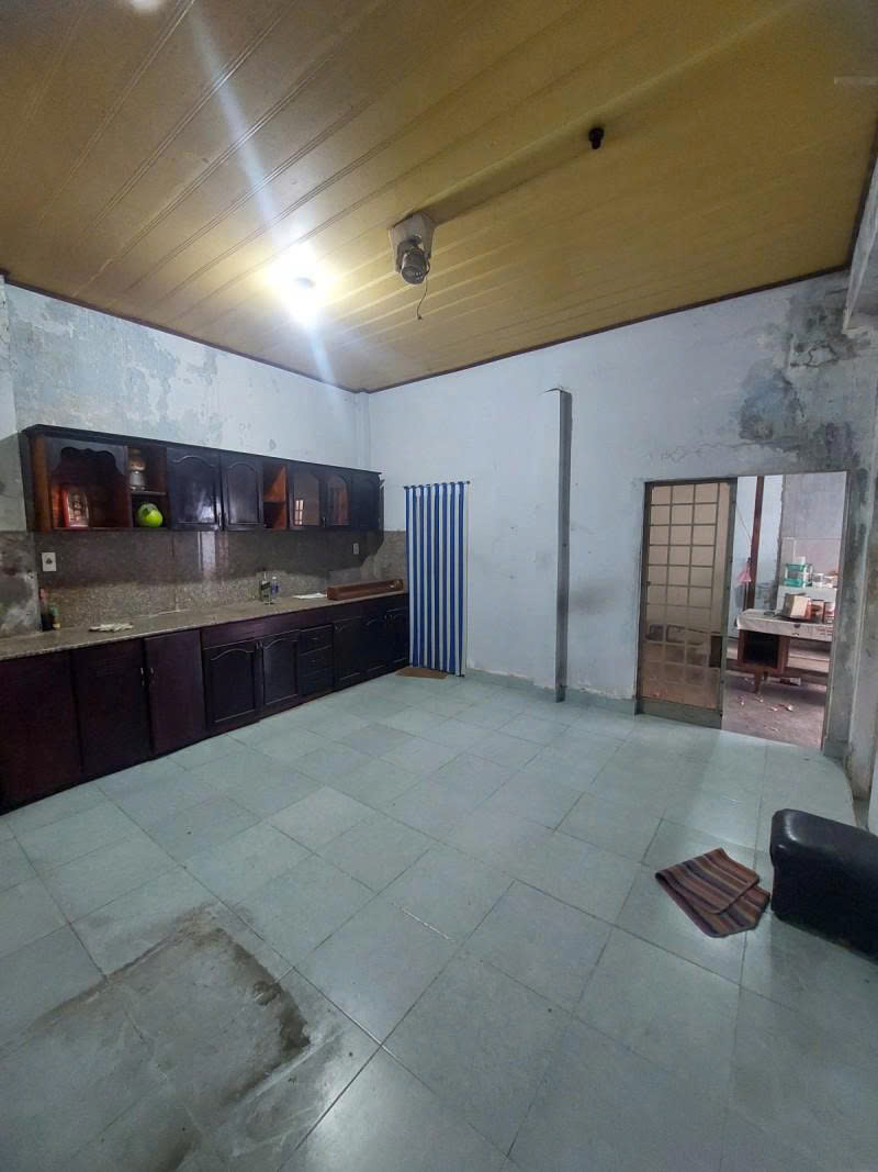  Bán nhà HXH 6m Thống Nhất - ngay Nguyễn Văn Lượng, 10,2x22m, Cấp 4 - tiện xây, 17,5 tỷ. 