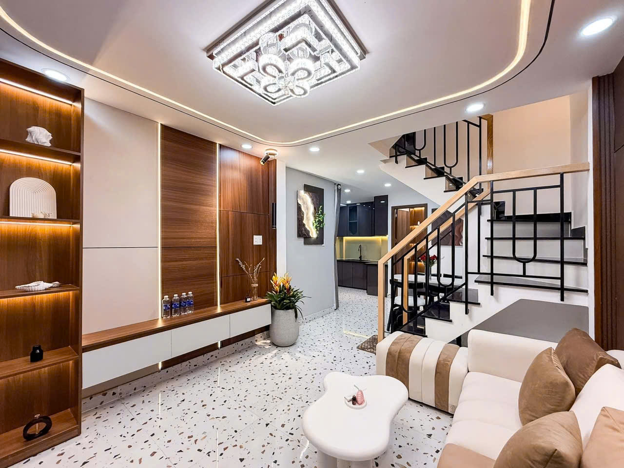  NHÀ MỚI CHÍNH CHỦ - TẶNG FULL NỘI THẤT - PHÚ NHUẬN - 114M - NGAY PXL - 4 TẦNG BTCT - TRẦN HUY LIỆU - BÁN 7.65 TỶ - TL 