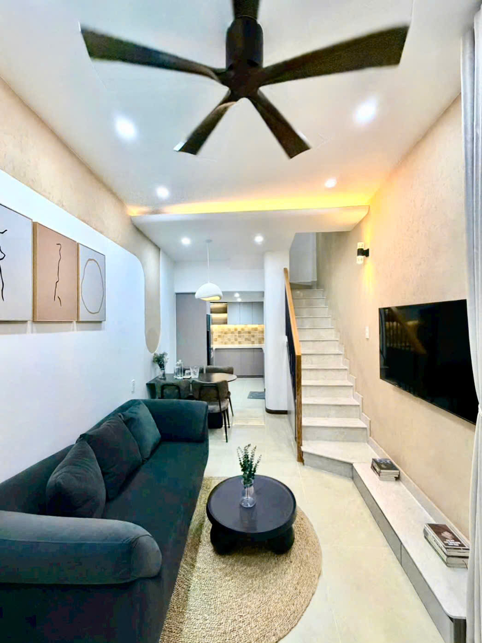  T2107 ???? nhà Lê Văn Sỹ Q3, SHR, 2 tầng, 3.x tỷ 