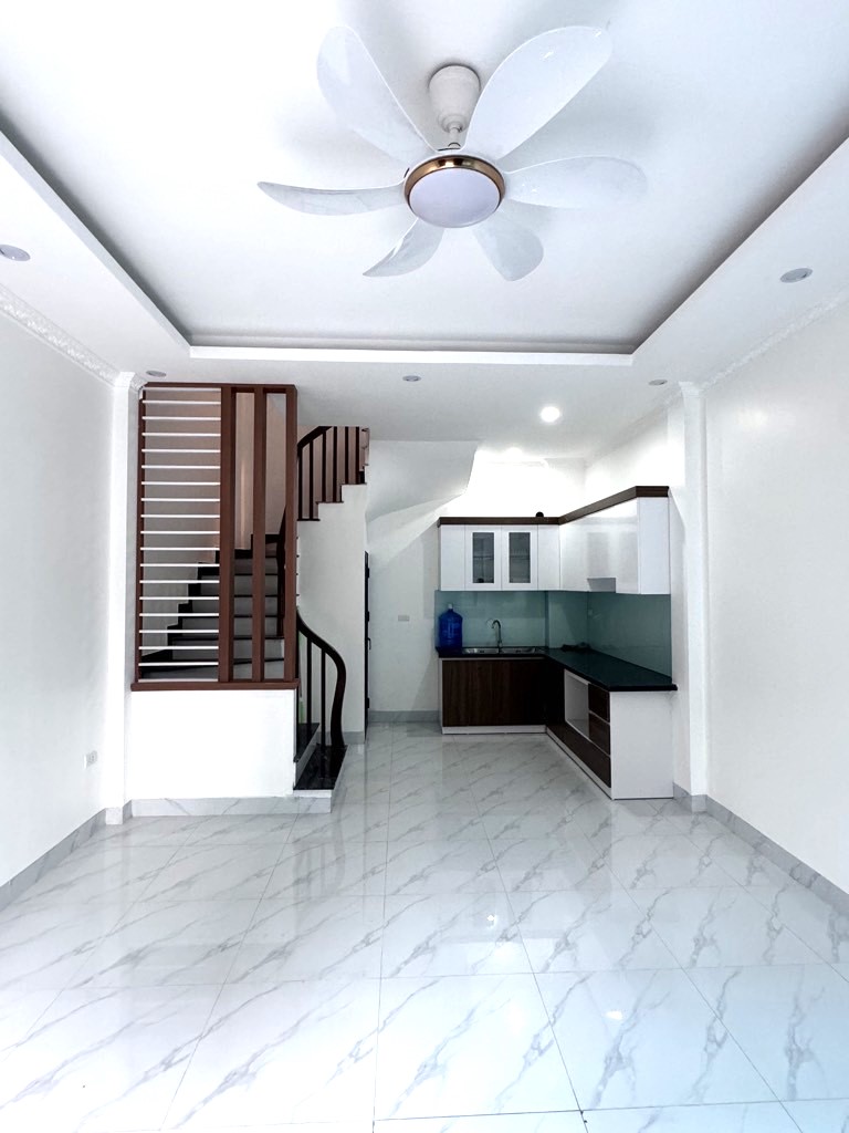  BÁN NHÀ THƯỢNG CÁT BẮC TỪ LIÊM  NHÀ 5 TẦNG XÂY MỚI  37M²  HƠN 5 TỶ 