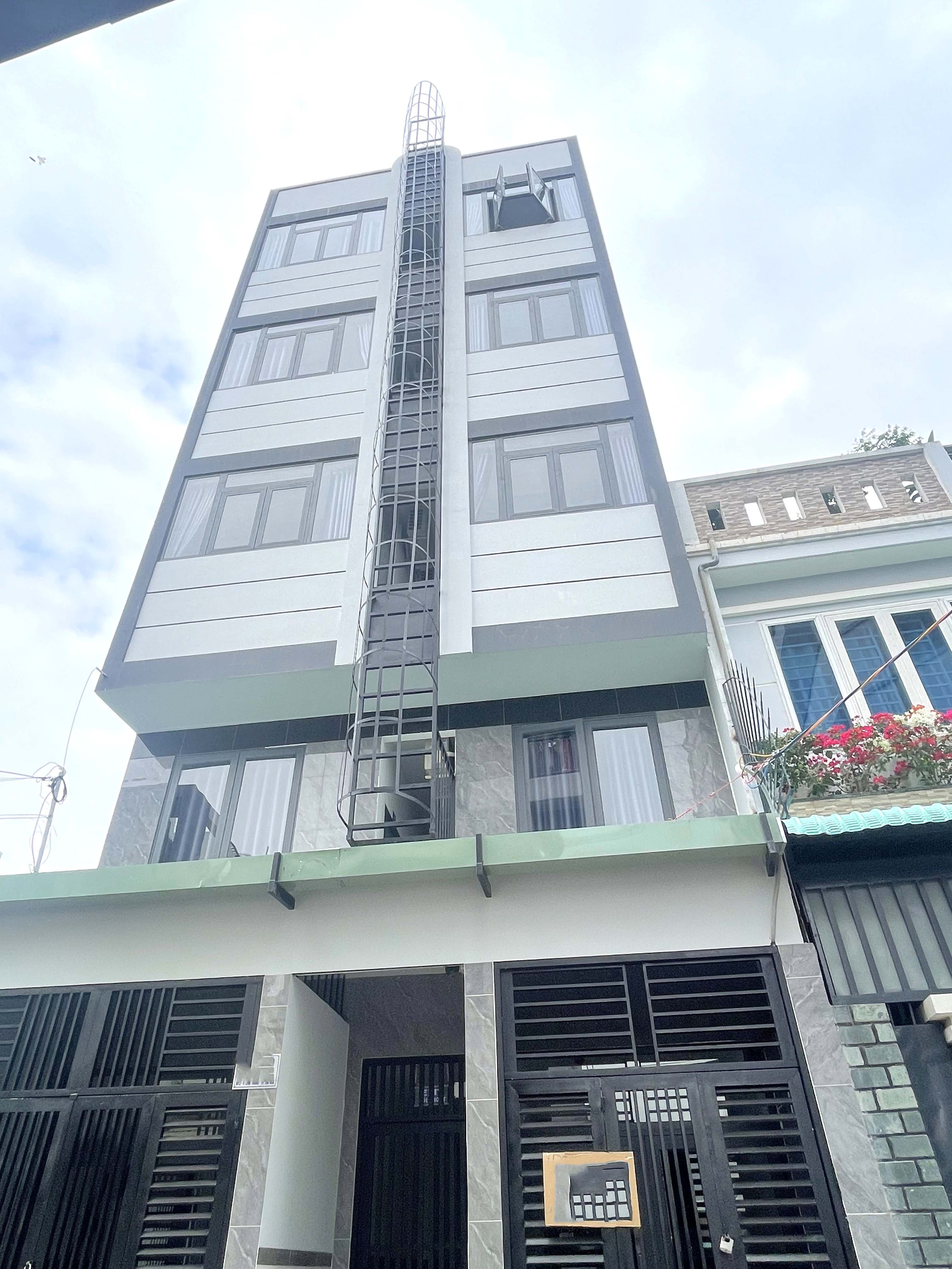  CHDV 33 Phòng Linh Trung – Doanh Thu 175tr/Tháng – Tỷ Suất ~7%/Năm – Gần Làng Đại Học – Giá 24.5 Tỷ 