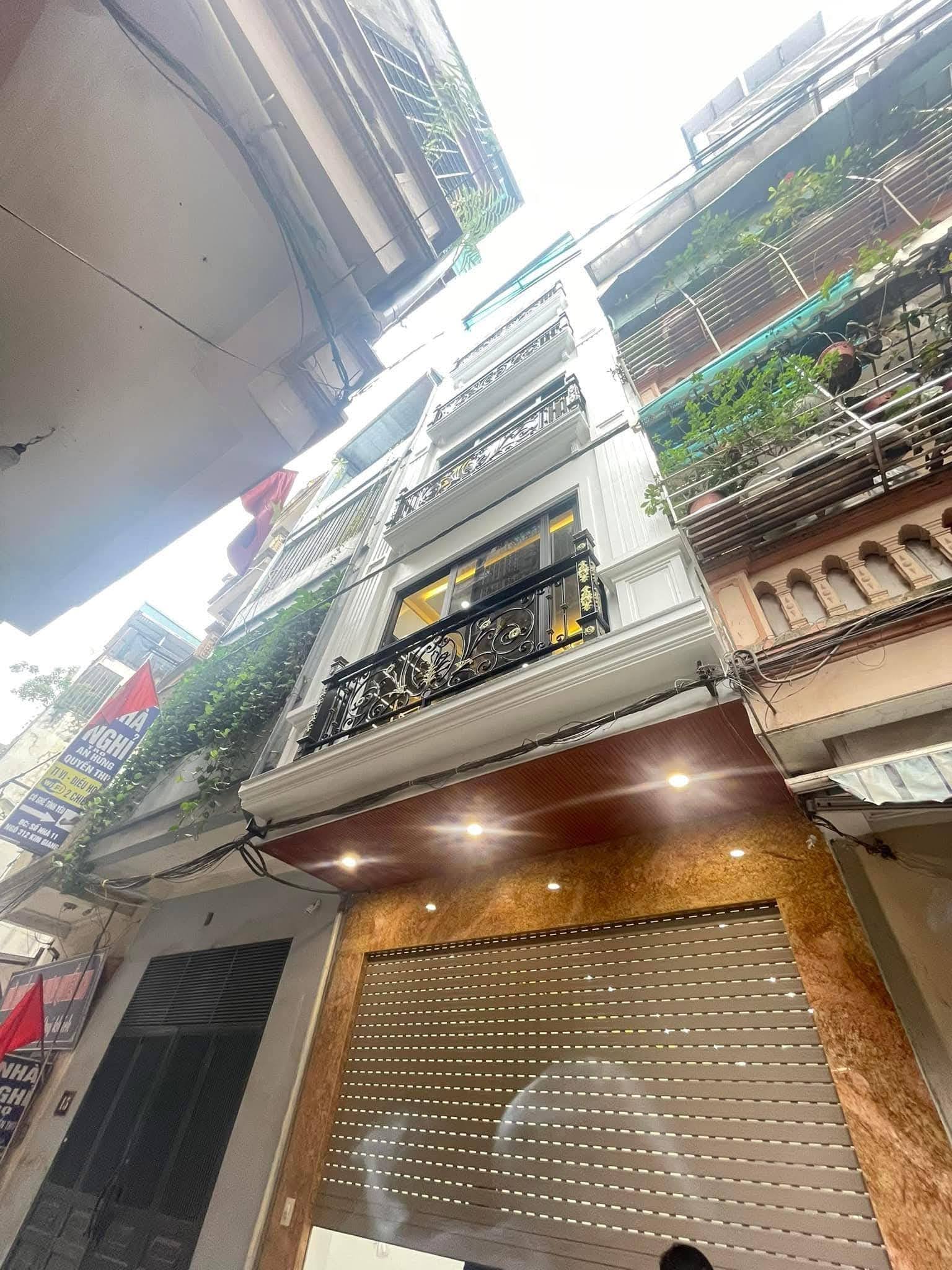  Nhà đẹp ở ngay, Định Công Thượng - 37m*6tầng- Ô tô qua cửa-Gần trường,chợ- Nhỉnh 10tỷ 