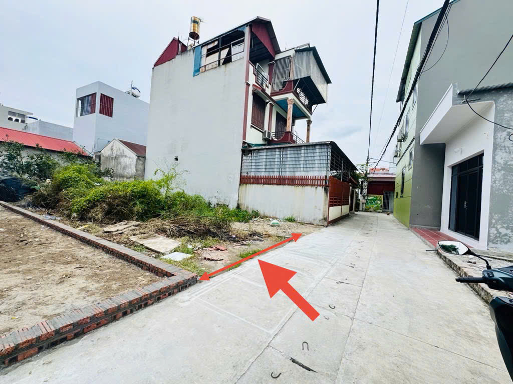  Bán gấp lô đất tổ 9, Quang Minh. Đất vuông vắn, đường thông bàn cờ. Gần khu công nghiệp 