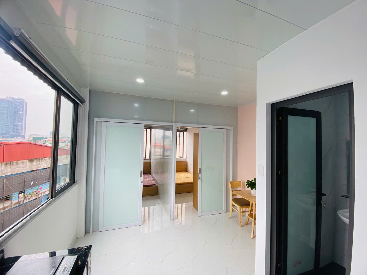  Cho thuê căn hộ 2 ngủ 1 khách cực thoáng Ngõ 143 Quan Hoa, Cầu Giấy 