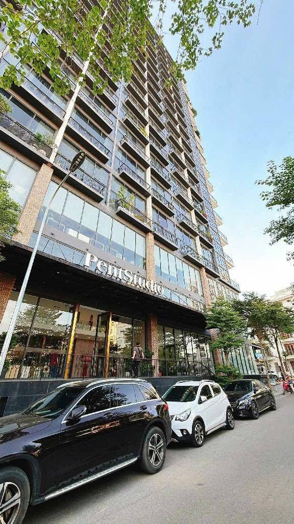  Bán căn hộ Duplex dự án Penstudio Lạc Long Quân 2N nhà đẹp ở ngay  giá 9,5 tỷ. 