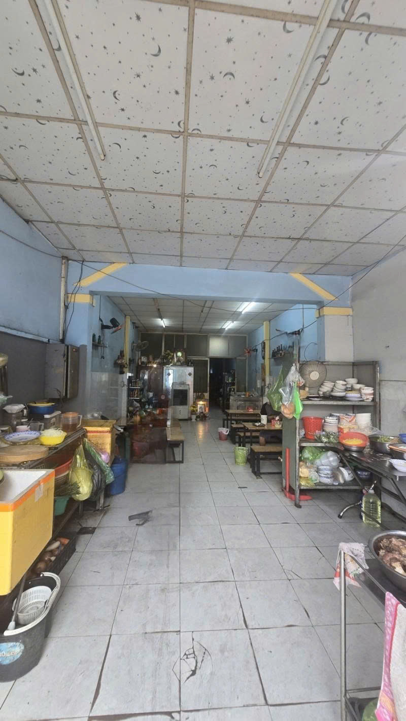  Bán nhà Mặt tiền Lê Lâm - gần Văn Cao, 16x20m, Cấp 4 - tiện xây, Sổ A4 - 1 đời chủ, 49 tỷ. 