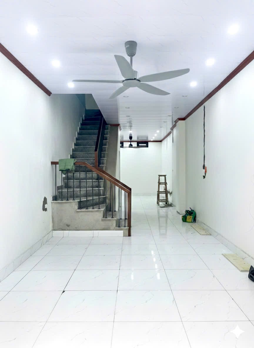  NHÀ ĐẸP – GIÁ TỐT – CẦN BÁN NHÀ MỚI XÂY 3 TẦNG Tại 99/110 Phường Định Công, Quận Hoàng Mai, TP. Hà Nội. 