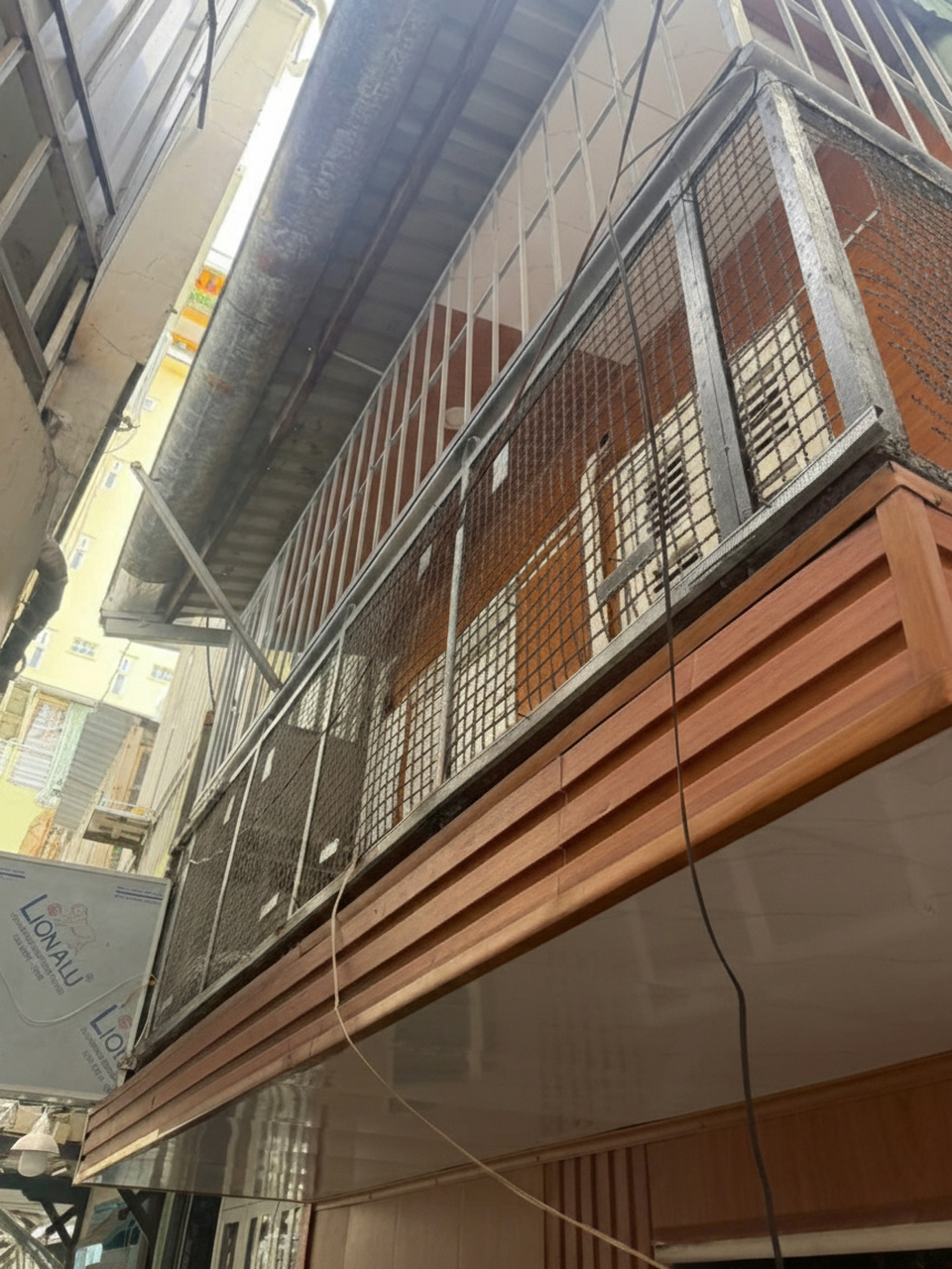  T2125 ???? nhà Bùi Viện Quận 1, SHR, 2 tầng, 3.5x9m, 4.x tỷ 