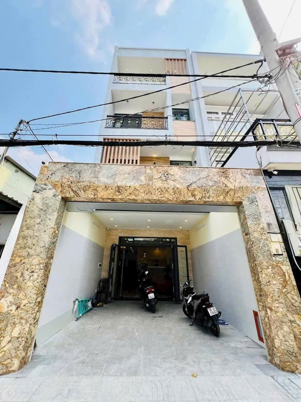  GIẢM SÂU 600 TRIỆU – SIÊU PHẨM THANG MÁY MẶT TIỀN HIỆP THÀNH 18 – Q12 