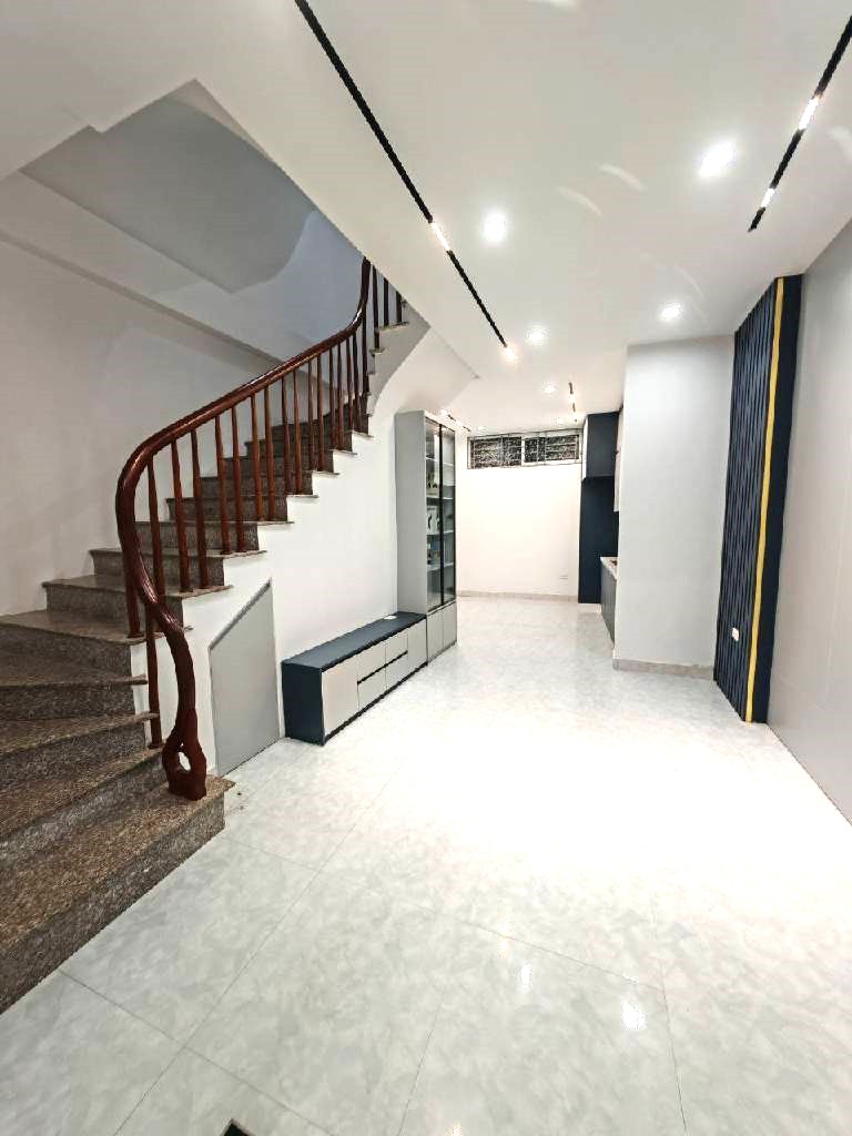  Bán nhà Đông Ngạc quận Bắc Từ Liêm 40m² – khu dân trí cao – nhỉnh 6 tỷ 