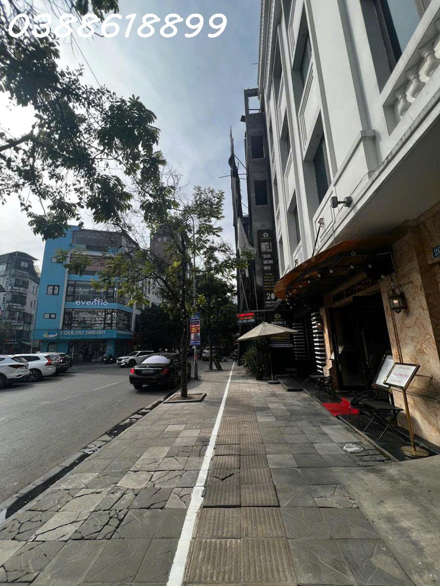  BÁN NHÀ MẶT PHỐ TT CẦU GIẤY 140M2 x 3T, MT 10,5M - ĐẦU TƯ 