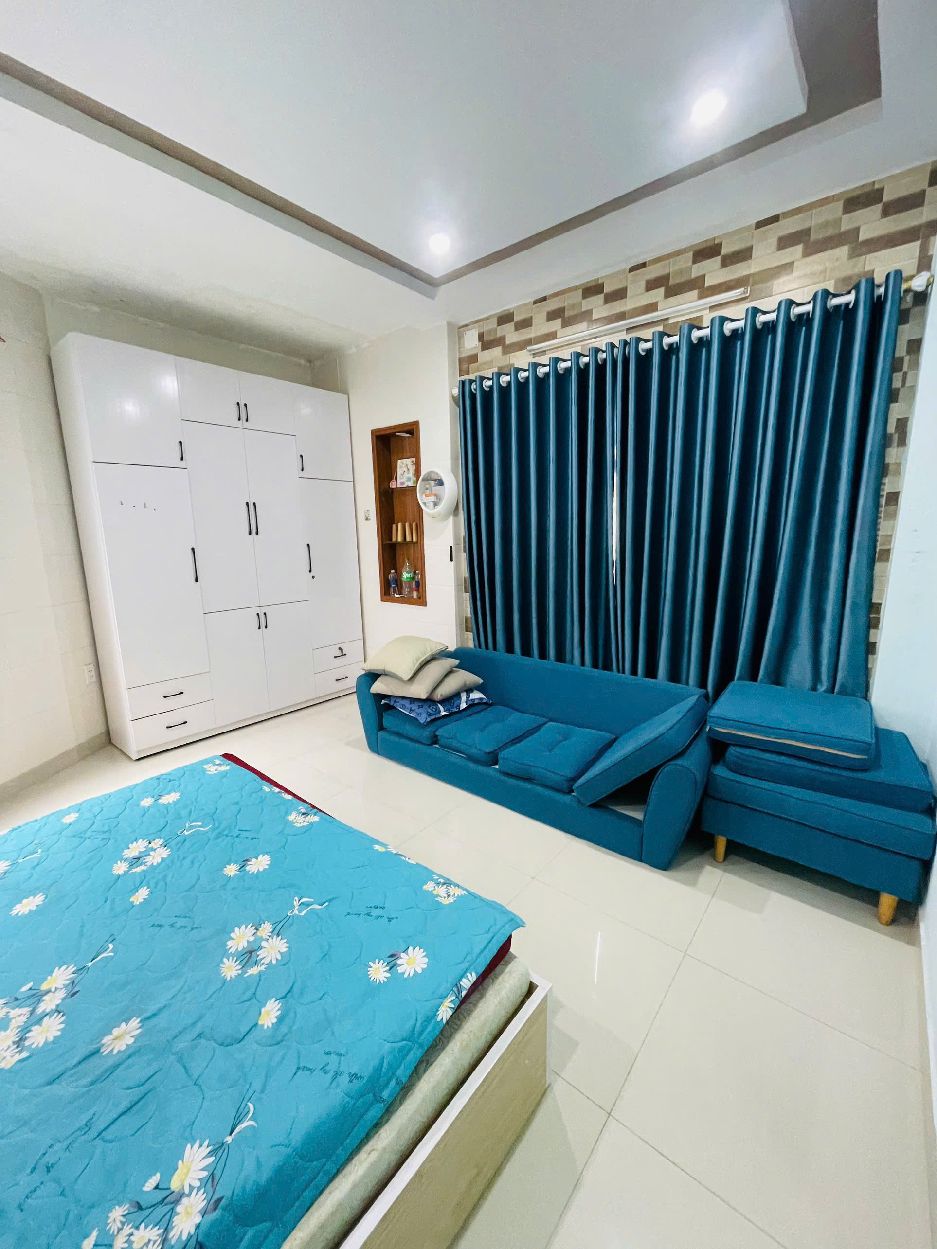  ♪ Lô Góc Kiệt 3.5m thẳng thông Lê Đình Lý, Ô tô đậu 50m, 41m2, 2 mê cứng, kinh Doanh, 3.85 tỷ 