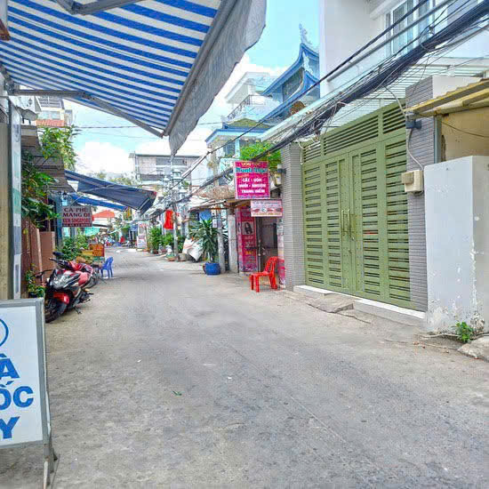  NHÀ CẤP 4 TIỆN XÂY MỚI - HẺM XE HƠI - 1135 HUỲNH TẤN PHÁT, QUẬN 7 - 5,9 TỶ (TL) 