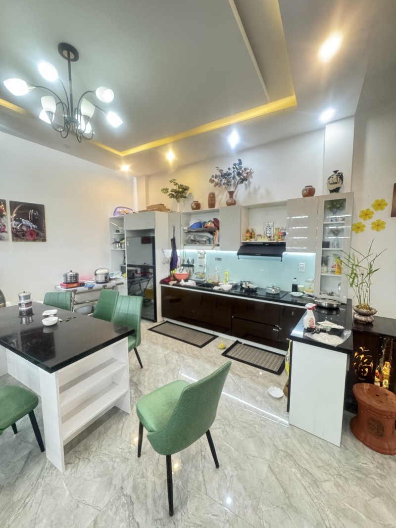  ♥ 60m ra MT Duy Tân, Ô tô đậu vài bước, 90m2, 4 tầng đúc, 4PN, còn mới, chất lượng, 6.5 tỷ 