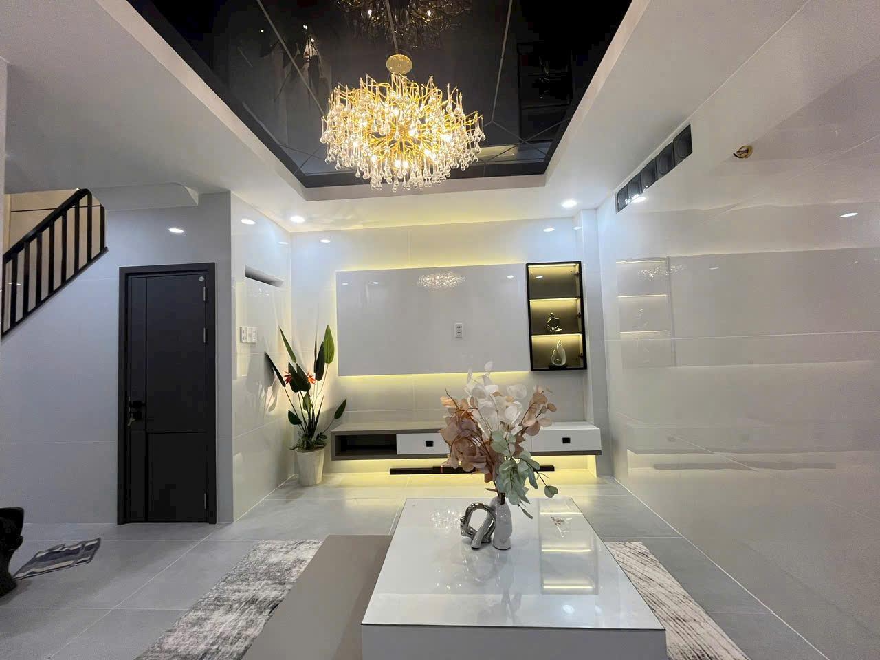  NHÀ MỚI ĐẸP VÀO Ở LIỀN- HXH 5Tầng 4 Pn Nội Thất Cao CấpLạc Long Quân Q11-Giá 8.7Tỷ 