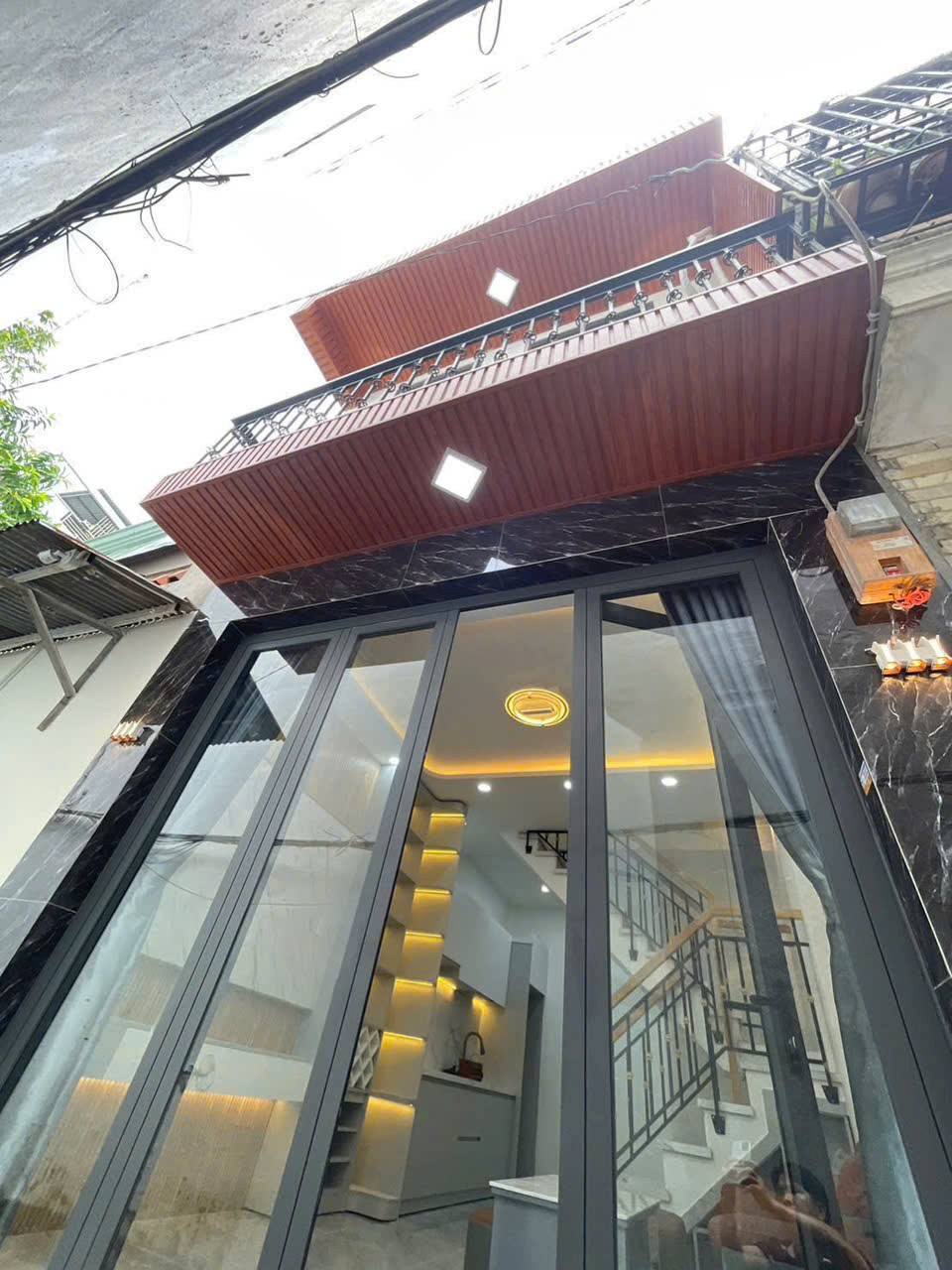  GIẢM SỐC 250 TRIỆU CHỈ 2,8 TỶ - NHÀ MỚI FULL – HẺM 337 TRẦN XUÂN SOẠN, QUẬN 7 