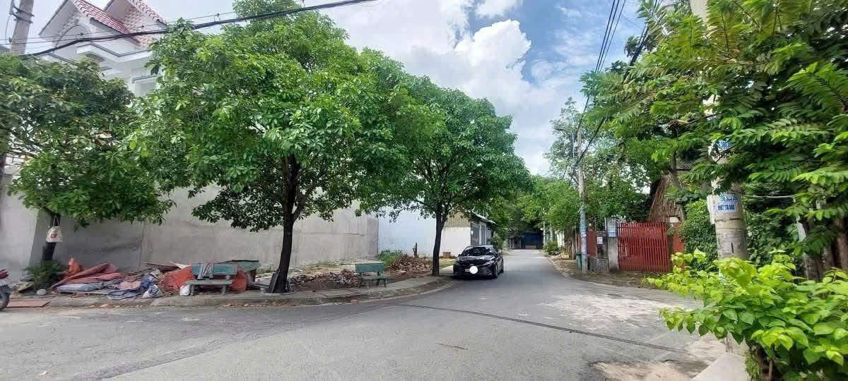  LÔ ĐẤT (7.7X21) GÓC 2MT – DA TÂN HOÀNG GIA, THỚI TAM THÔN, HÓC MÔN 