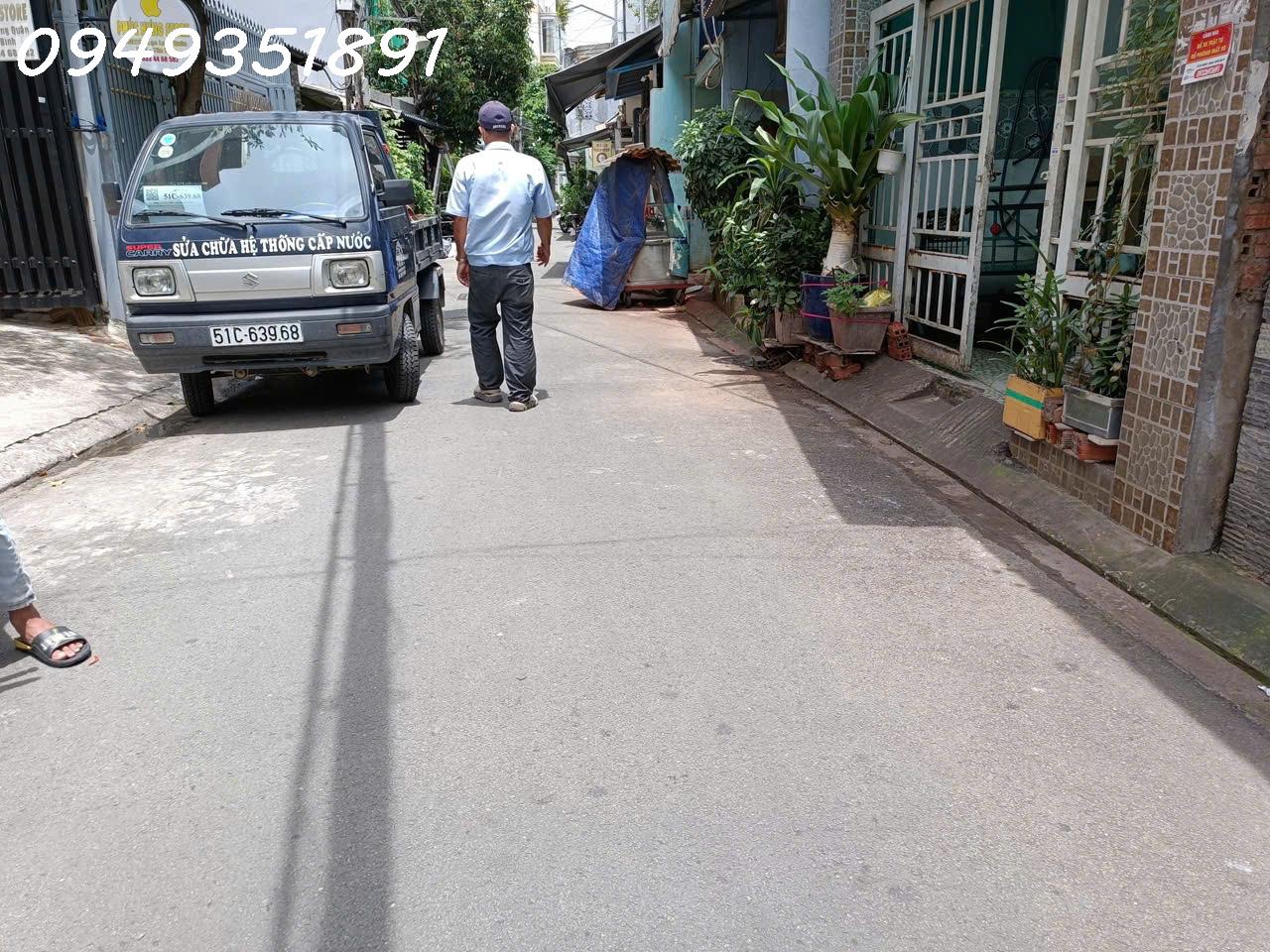  NHÀ HXH - GIÁP SÂN BAY - 190M2- CẤP4 - GIÁ 21TỶ 