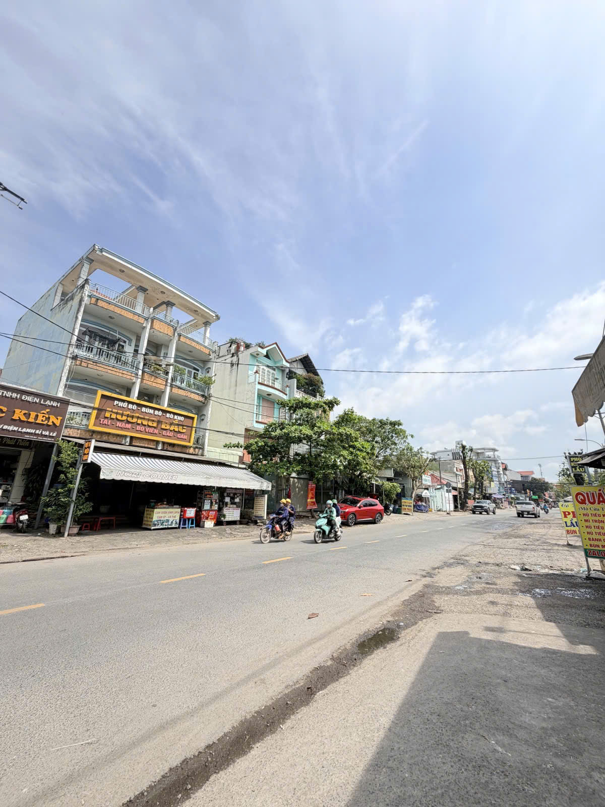  BÁN ĐẤT HẺM XE HƠI TĂNG NHƠN PHÚ A - NGAY CHỢ LÃ XUÂN OAI - NGANG KHỦNG 6.6M 