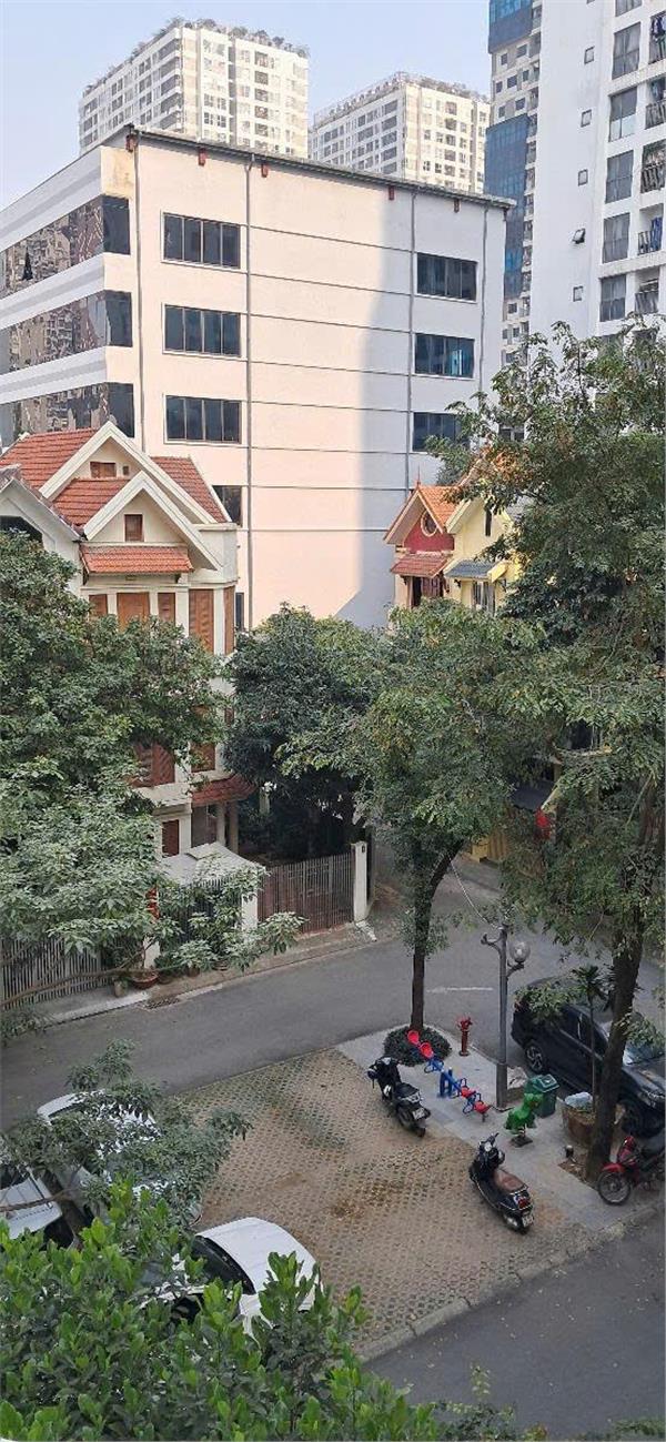  BÁN BIỆT THỰ  NGUYỄN HUY TƯỞNG 170Mx4T, MT8M - CHỈ CÓ 18 CĂN- BẢO VỆ NGÀY ĐÊM 