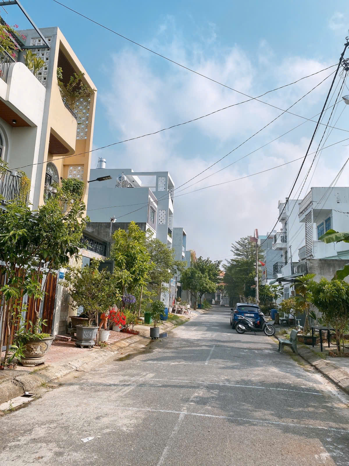  BÁN ĐẤT TẶNG NHÀ BƯNG ÔNG THOÀN QUẬN 9 - 90M2 - NGANG 6.6M - ĐƯỜNG 10M - GIÁ 5.5 TỶ 