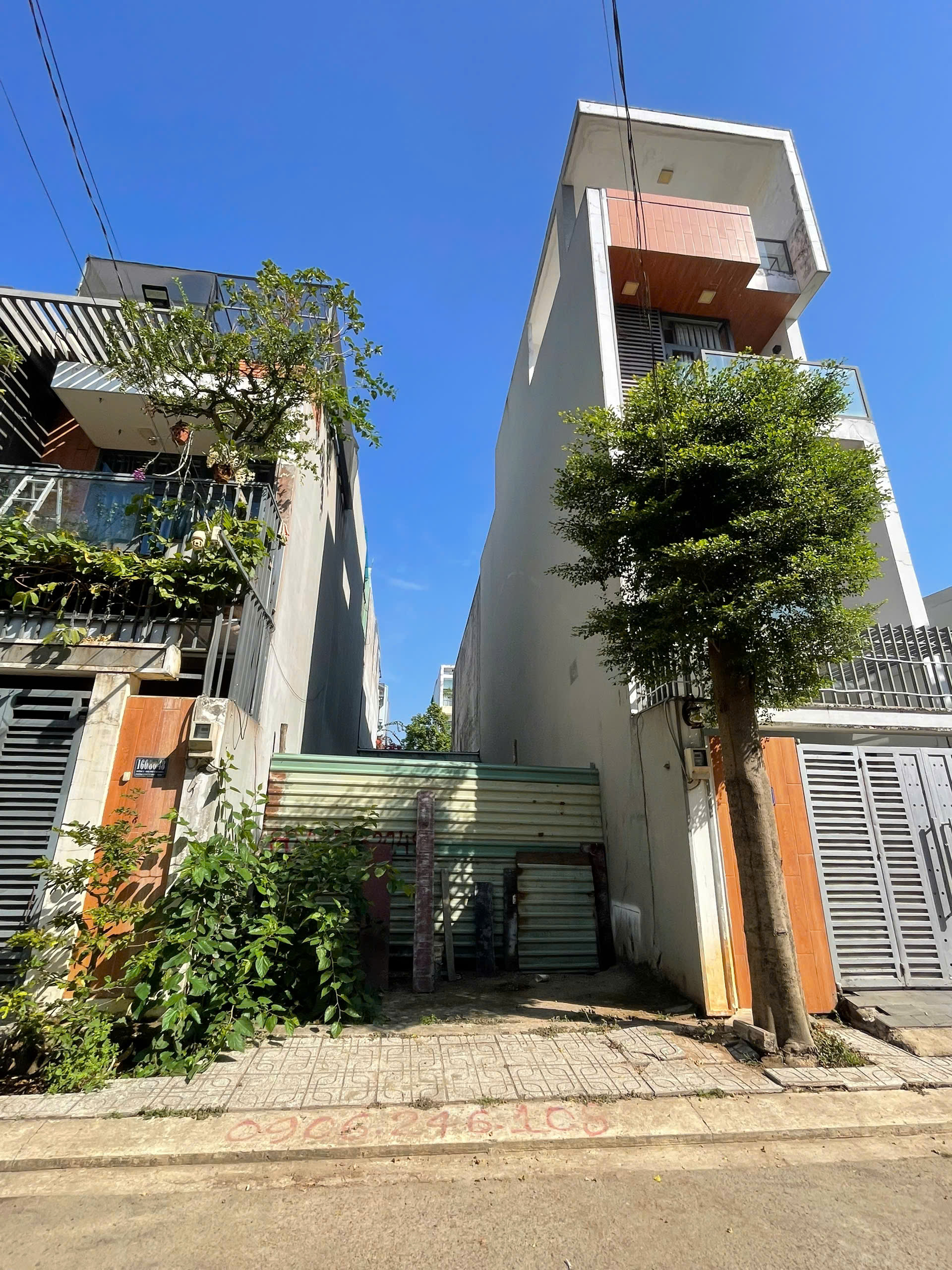  BÁN ĐẤT NGUYỄN XIỂN QUẬN 9 - 100M2 - GIÁ 5.7 TỶ - CÁCH VINHOMES 500M - CHỦ NGỘP GIẢM GẤP 350 TRIỆU 