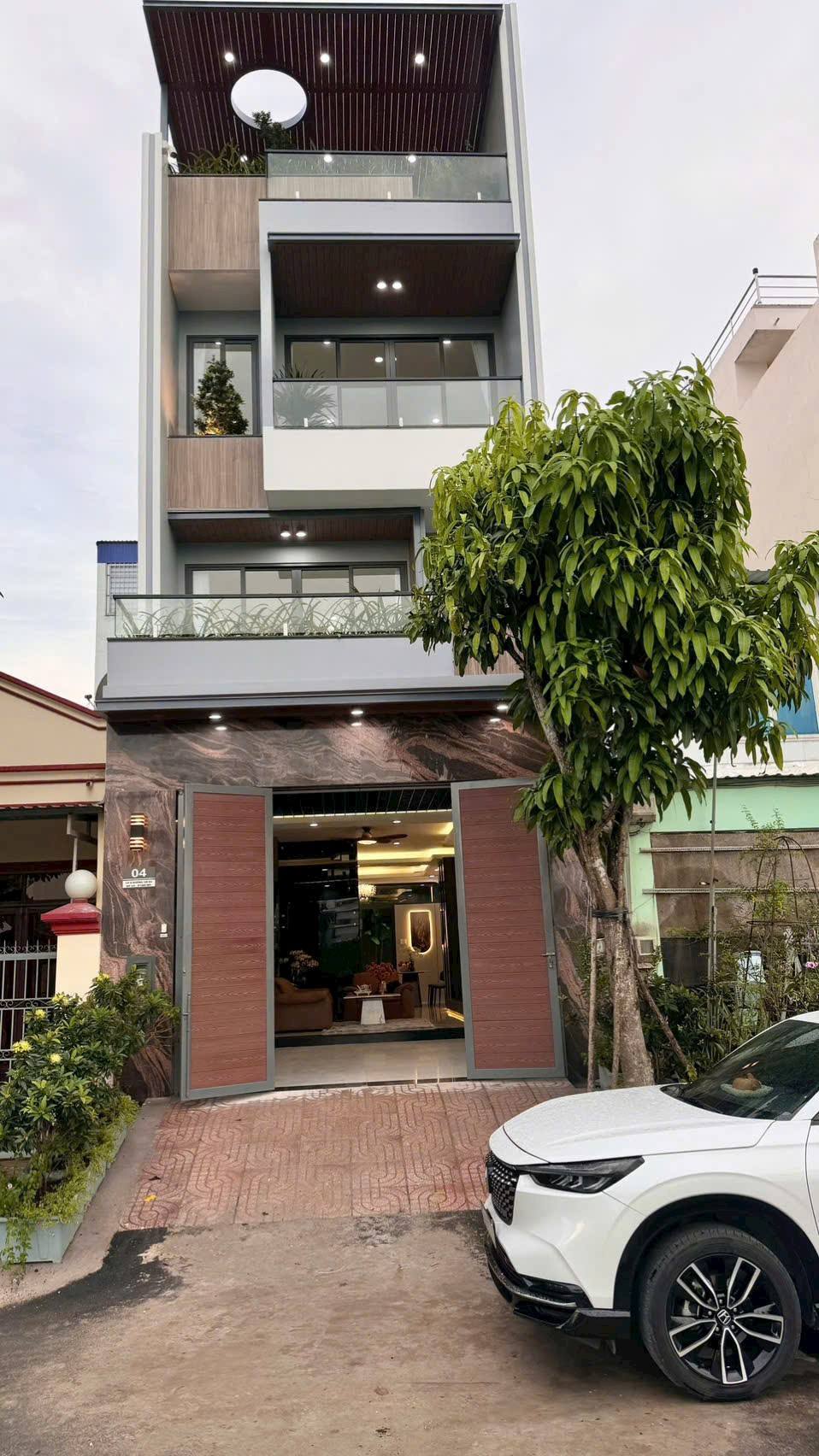  BÁN NHÀ PHỐ PHẠM HỮU LẦU QUẬN 7 – THANG MÁY – ĐƯỜNG 16M - 17,9 TỶ 